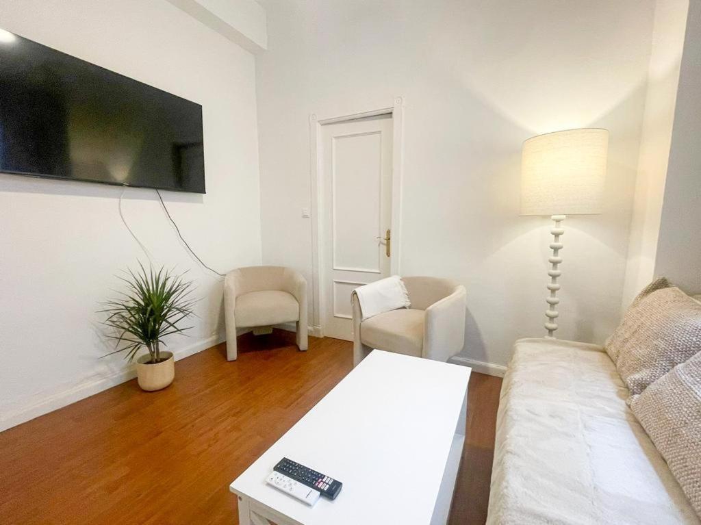 Apartamentos Malaga Centro エクステリア 写真